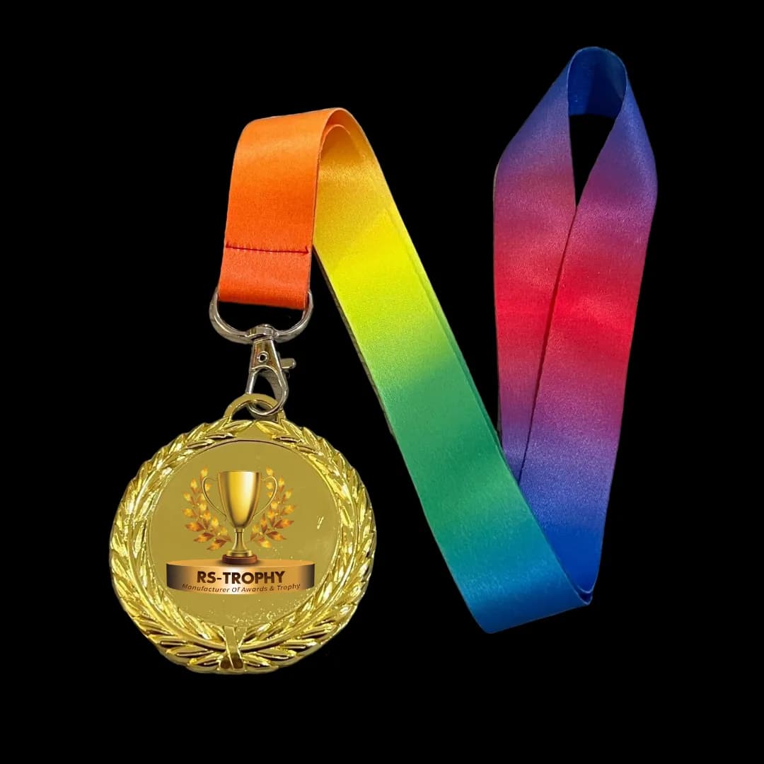 เหรียญรางวัลโลหะสีทองเงา